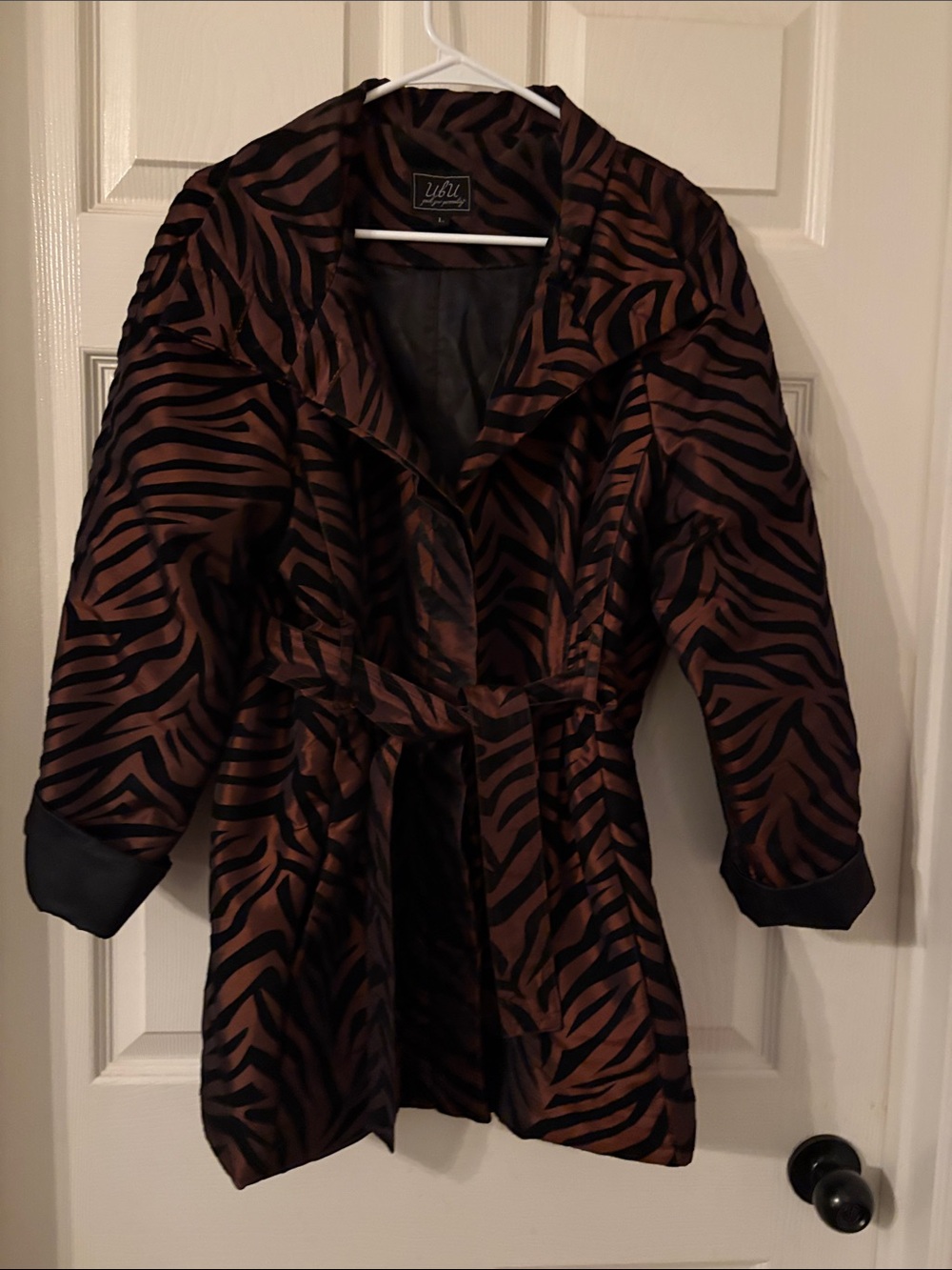 UBU Brown & Black Zebra Print Belted Women's Coat. Size L.
